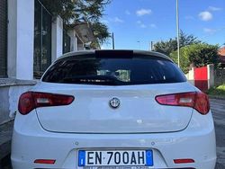 Bianco Usata 2012 Alfa Romeo Giulietta Progression Tre volumi | 5200 € (Ottimo prezzo)