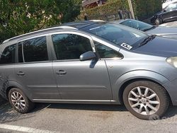 Grigio Usata 2006 Opel Zafira Monovolume | 1000 € (Ottimo prezzo)