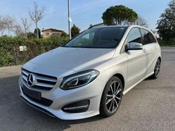 Grigio Usata 2017 Mercedes B180 Premium Monovolume | 19.400 € (Molto cara)