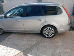 Argento Usata 2008 Ford Focus Titanium Station wagon | 2500 € (Buon prezzo)