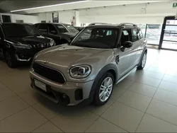 Beige Usata 2022 Mini Cooper D Countryman Classic SUV | 30.000 € (Buon prezzo)
