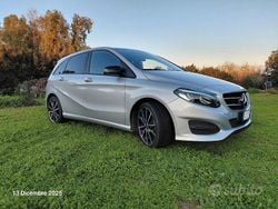 Grigio Usata 2017 Mercedes 180 Tre volumi | 10.900 €