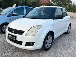 Bianco Usata 2009 Suzuki Swift GL Tre volumi | 4000 € (Buon prezzo)