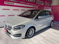Argento Usata 2018 Mercedes B200 Business Monovolume | 19.400 € (Buon prezzo)
