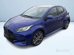 Blu metallizzato Nuova 2025 Toyota Yaris Hybrid Lounge Due volumi | 25.400 € (Buon prezzo)