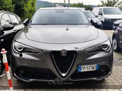 Grigio Usata 2018 Alfa Romeo Stelvio Executive SUV | 22.900 € (Buon prezzo)