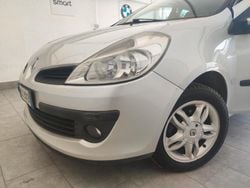 Argento Usata 2008 Renault Clio II LE Tre volumi | 3490 € (Cara)