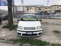 Bianco Usata 2009 Fiat Punto Classica Due volumi | 2950 € (Buon prezzo)