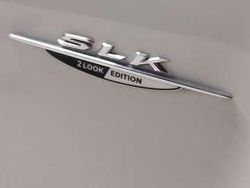 Bianco Usata 2011 Mercedes SLK200 AMG Cabrio | 19.700 € (Buon prezzo)