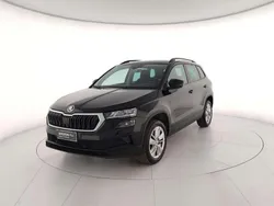 Nero Usata 2024 Skoda Karoq Executive SUV | 23.900 € (Buon prezzo)