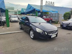 Nero Usata 2011 Volvo V60 Summum Station wagon | 6900 € (Buon prezzo)