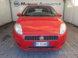 Rosso Usata 2009 Fiat Punto Active Tre volumi | 5900 € (Molto cara)