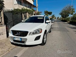 Bianco Usata 2011 Volvo XC60 Summum SUV | 8000 € (Buon prezzo)