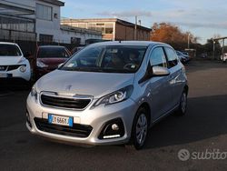 Grigio Usata 2015 Peugeot 108 Tre volumi | 5499 € (Buon prezzo)