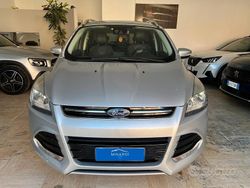 Grigio Usata 2015 Ford Kuga Titanium SUV | 9900 € (Buon prezzo)