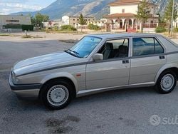 Grigio Usata 1990 Alfa Romeo 75 Tre volumi | 9000 €