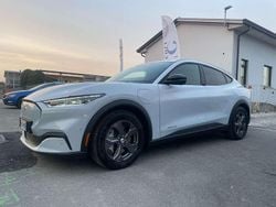 Argento Usata 2023 Ford Mustang Mach-E Standard Range SUV | 33.900 € (Buon prezzo)