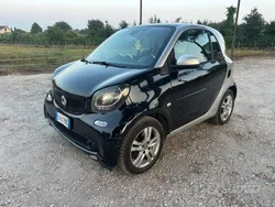 Nero Usata 2015 Smart ForTwo Coupé Passion Due volumi | 9450 € (Buon prezzo)