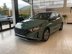 Verde Nuova 2025 Hyundai i20 Tre volumi | 16.550 € (Buon prezzo)