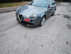 Grigio Usata 2019 Alfa Romeo Giulietta Tre volumi | 15.000 € (Buon prezzo)