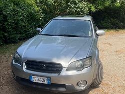 Argento Usata 2004 Subaru Outback SUV | 7000 €