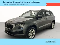 Grigio graphite metallizzato Usata 2024 Skoda Karoq Executive SUV | 26.900 € (Buon prezzo)