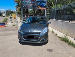 Grigio Usata 2016 Peugeot 208 Active Due volumi | 8900 € (Cara)