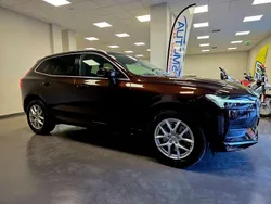 Sl[] maple brown metalli Usata 2021 Volvo XC60 Momentum SUV | 29.800 € (Ottimo prezzo)