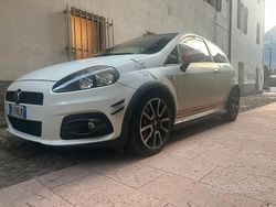 Bianco Usata 2009 Abarth Grande Punto Due volumi | 8000 € (Super prezzo)