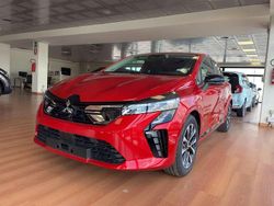Rosso Nuova 2025 Mitsubishi Colt Invite Tre volumi | 17.700 € (Buon prezzo)