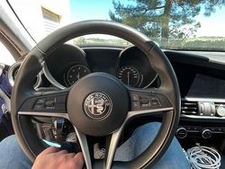Blu Usata 2018 Alfa Romeo Giulia Super Tre volumi | 18.000 € (Buon prezzo)