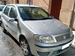 Grigio Usata 2005 Fiat Punto Due volumi | 2000 €