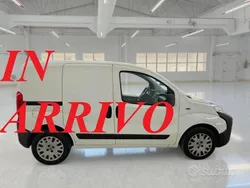 Bianco Usata 2017 Peugeot Bipper Premium Monovolume | 7800 € (Buon prezzo)