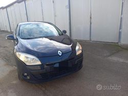 Blu Usata 2010 Renault Mégane Tre volumi | 2599 € (Ottimo prezzo)