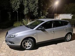 Argento Usata 2013 Lancia Delta Platinum Due volumi | 5500 € (Buon prezzo)