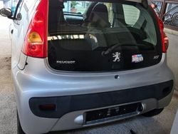Grigio Usata 2009 Peugeot 107 Due volumi | 3300 € (Buon prezzo)