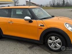 Giallo Usata 2014 Mini ONE Due volumi | 7900 € (Super prezzo)