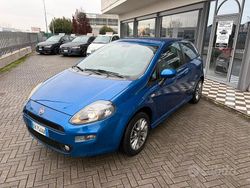 Blu Usata 2013 Fiat Punto Tre volumi | 3750 € (Buon prezzo)