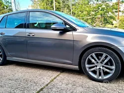 Grigio Usata 2016 VW Golf VII R-line Tre volumi | 13.899 € (Buon prezzo)