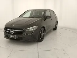 Nero cosmo Usata 2022 Mercedes B180 Monovolume | 23.900 € (Ottimo prezzo)