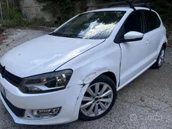 Usata 2010 VW Polo Highline Tre volumi | 3300 € (Super prezzo)