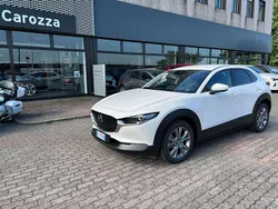 White pearl Nuova 2025 Mazda CX-30 Exclusive SUV | 29.300 €