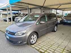 Grigio Usata 2011 VW Touran Highline Monovolume | 7900 € (Buon prezzo)