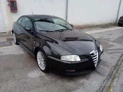 Usata 2004 Alfa Romeo GT Coupé | 4900 € (Buon prezzo)