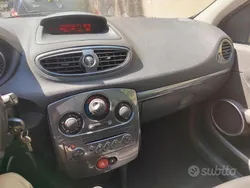 Usata 2007 Renault Clio II Tre volumi | 950 € (Super prezzo)