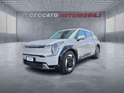 Bianco Usata 2023 Kia EV9 Launch Edition SUV | 51.205 €
