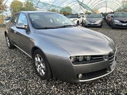 Grigio Usata 2009 Alfa Romeo 159 Progression Tre volumi | 3900 € (Buon prezzo)