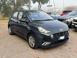 Grigio scuro metallizzato Usata 2022 Hyundai i10 Advanced Due volumi | 10.900 € (Buon prezzo)