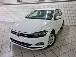 Bianco Usata 2019 VW Polo Comfortline Tre volumi | 18.000 € (Molto cara)