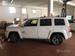 Bianco Usata 2011 Jeep Patriot SUV | 2500 €